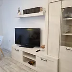 Apartment Moderno 143a Centrico 3 By R2r