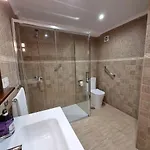 Apartment Moderno 143a Centrico 3 By R2r *