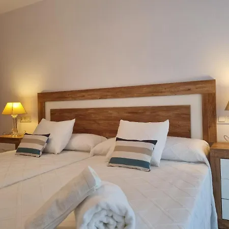 Moderno 143a Centrico 3 By R2r גיחון